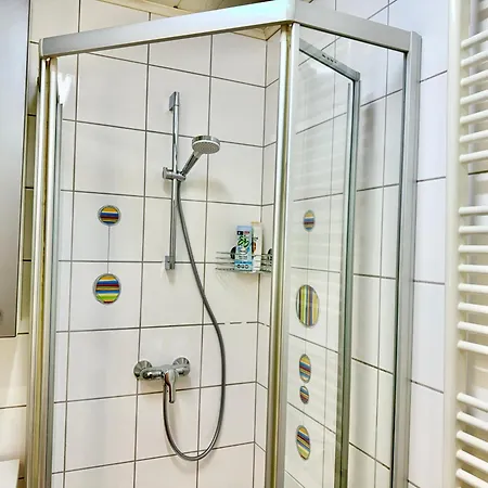 Stylish Near Airport *