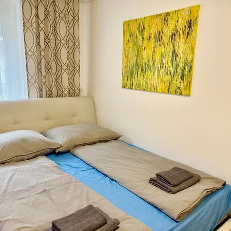 Апартаменты Stylish Near Airport